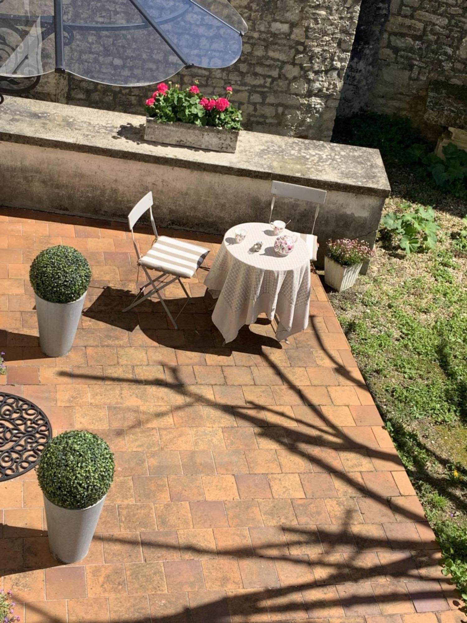 Bed and Breakfast The Cool Lounge A Coulonges - Charente Exteriér fotografie